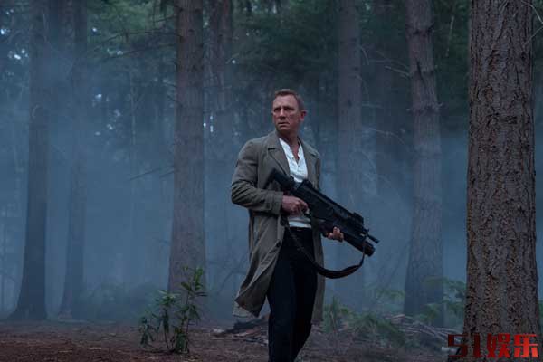 《007:无暇赴死》今日上映 丹尼尔·克雷格终极一战震撼开启(图1) 《007:无暇赴死》今日上映 丹尼尔·克雷格终极一战震撼开启(图1)