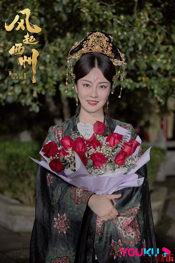 《风起西州》圆满杀青 娜扎许魏洲联手“搞事业”诠释励志传奇(图6) 《风起西州》圆满杀青 娜扎许魏洲联手“搞事业”诠释励志传奇(图6)
