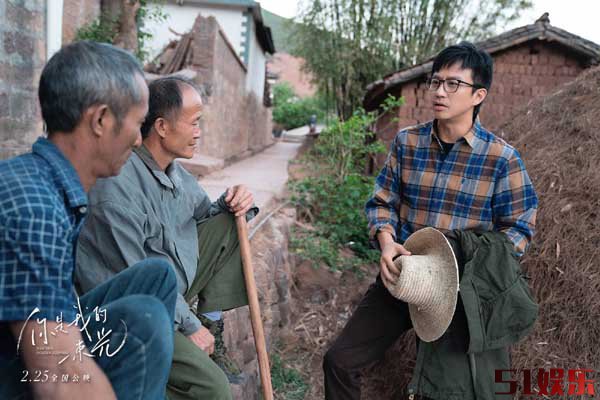电影《你是我的一束光》2月25日温暖上映,袁文康王西跨越千里寻心之旅(图5) 电影《你是我的一束光》2月25日温暖上映,袁文康王西跨越千里寻心之旅(图5)